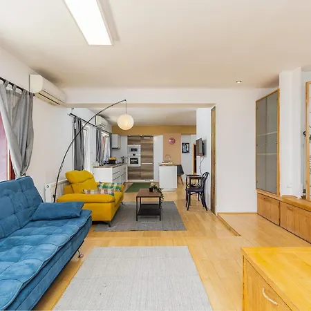 Center Penthouse - Huge Terrace And Free Parking - Tram/metro - Ac * Budapest
