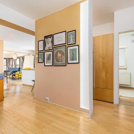 Center Penthouse - Huge Terrace And Free Parking - Tram/metro - Ac דירה *