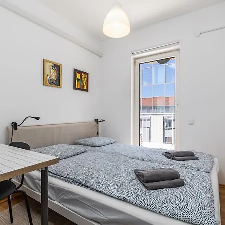 Center Penthouse - Huge Terrace And Free Parking - Tram/metro - Ac בודפשט