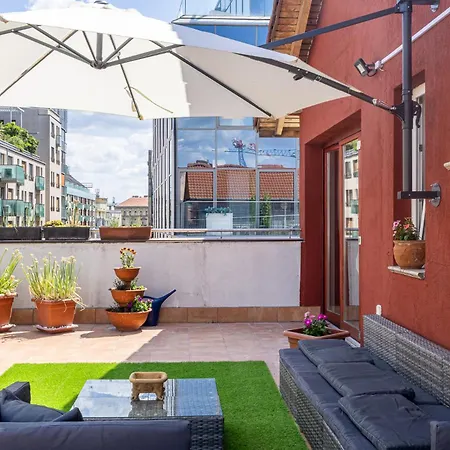 Center Penthouse - Huge Terrace And Free Parking - Tram/metro - Ac דירה *