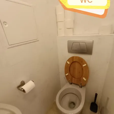 Center Penthouse - Huge Terrace And Free Parking - Tram/metro - Ac Apartament Budapeszt