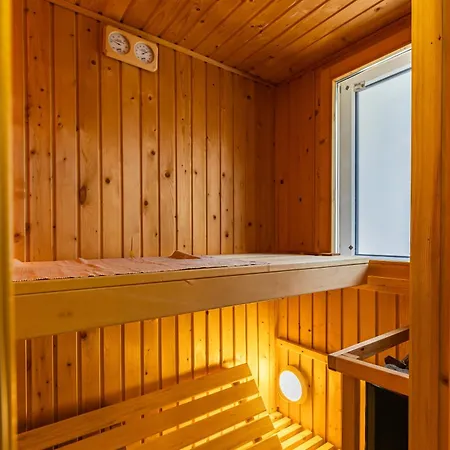 Apartament Center Penthouse - Huge Terrace And Free Parking - Tram/metro - Ac Budapeszt